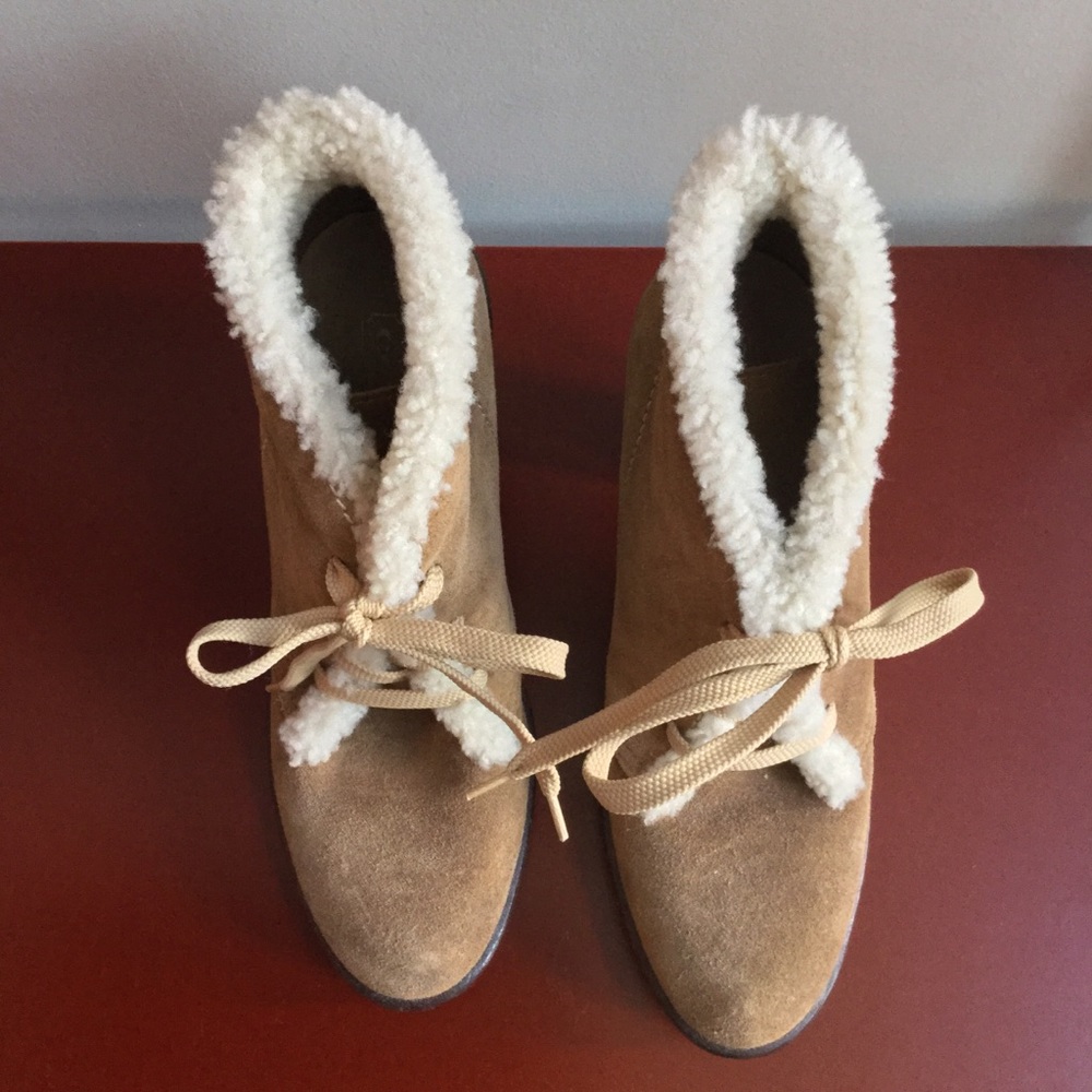 Amazing Suede Leather Fur Coach Boots - Picture 2 of 5